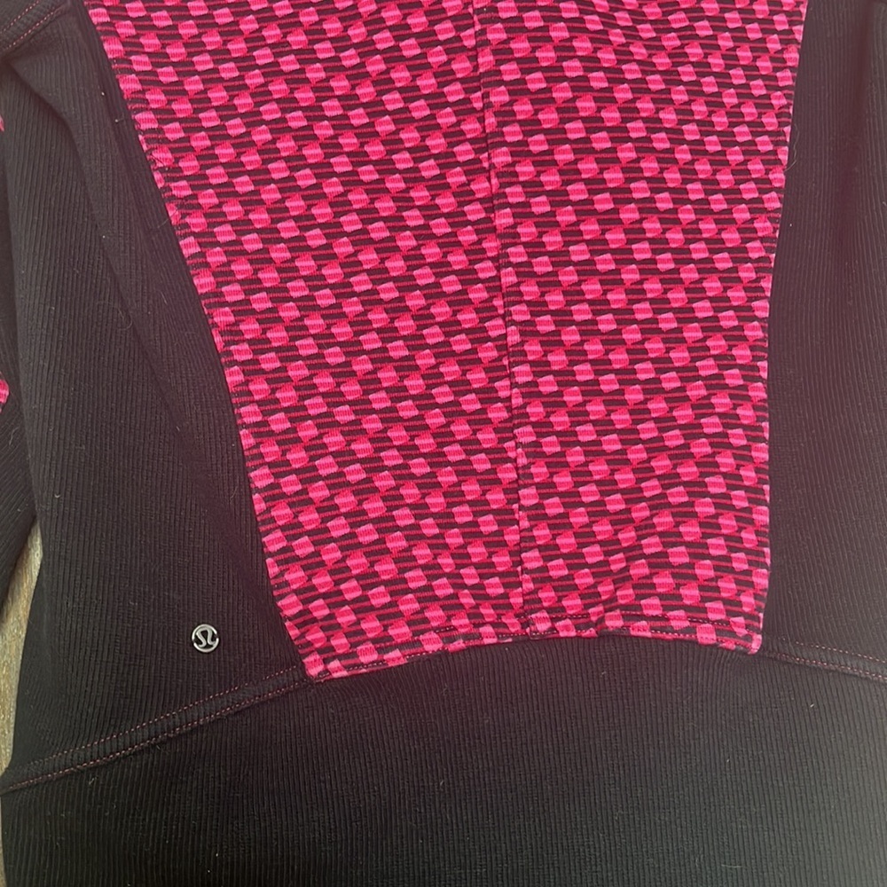 LULULEMON Women's Scuba Pink and Black Jacket,  size 4 - Picture 5 of 6
